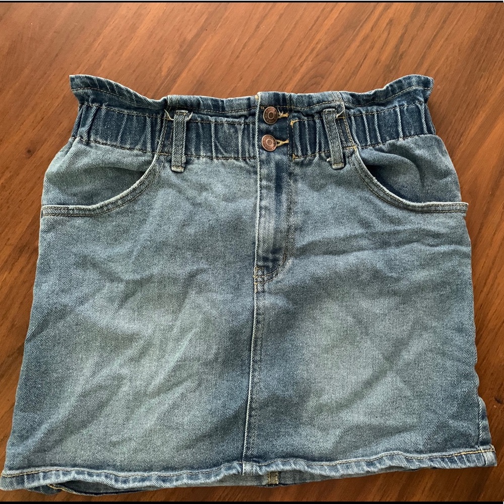 SOLD Women’s Denim Mini Skirt w/ Eco-Friendly Pock